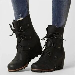 Sorel Joan of Arctic Wedge II Boot Black Size 7